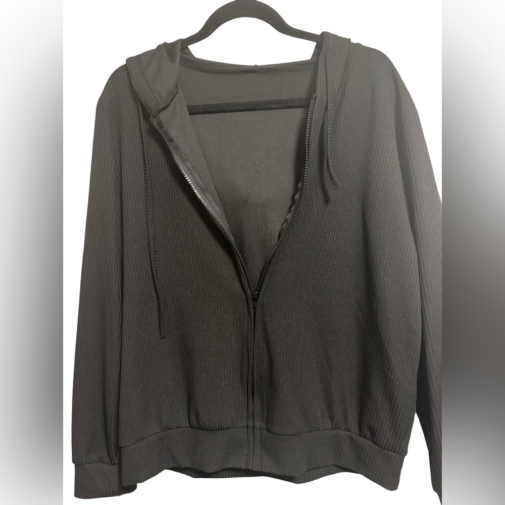XL Black Zip-Up Hoodie